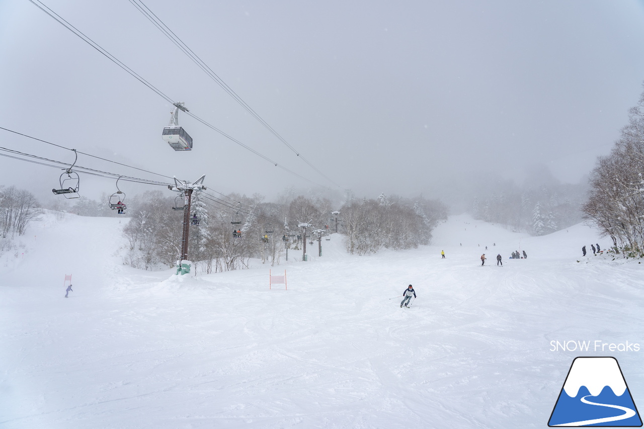 富良野スキー場｜たっぷりの『bonchi powder』が降り積ったゲレンデ…。富良野の雪は、ちょっとレベルが違います♪